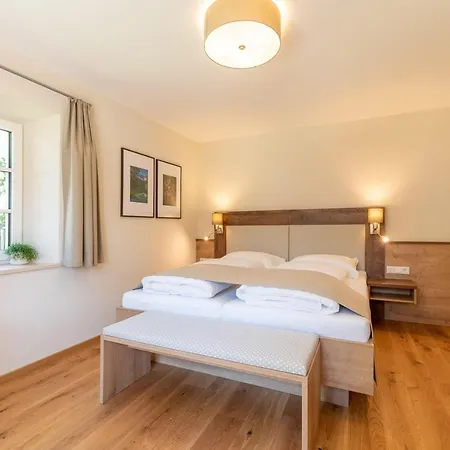 Ferienwohnung-zaunkoenig-zentral-gelegen-zum-schwimmbad-100-meter-und-zum-skigebiet-nur-3-km * מאוטרנדורף
