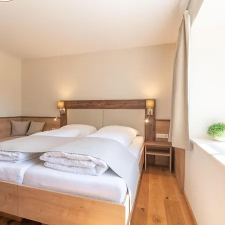 Ferienwohnung-zaunkoenig-zentral-gelegen-zum-schwimmbad-100-meter-und-zum-skigebiet-nur-3-km *