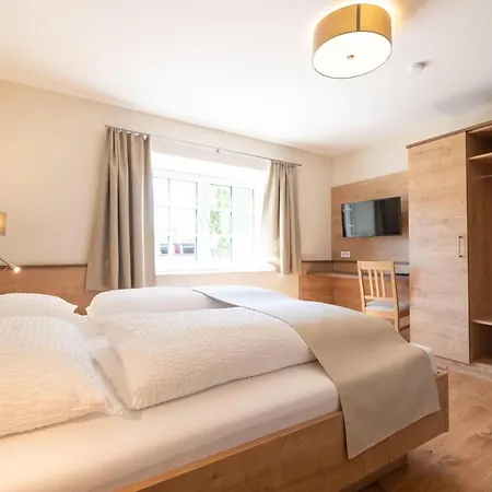 דירה Ferienwohnung-zaunkoenig-zentral-gelegen-zum-schwimmbad-100-meter-und-zum-skigebiet-nur-3-km *